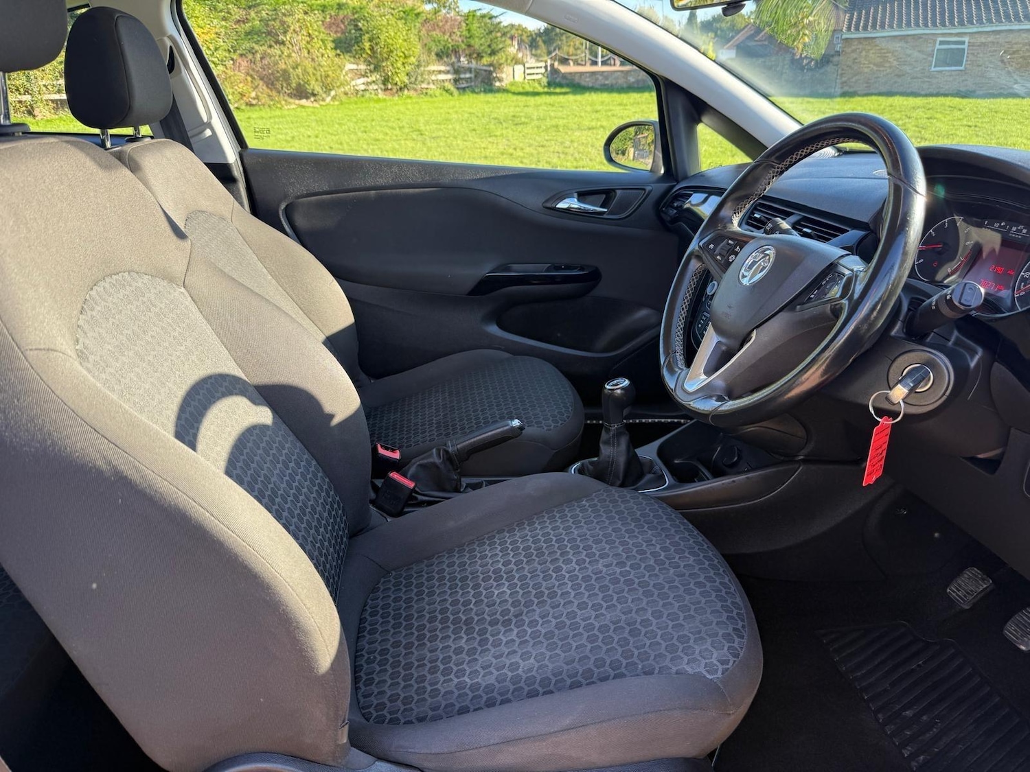 Used Vauxhall Corsa 2015 for sale - 76085277: Photo 12