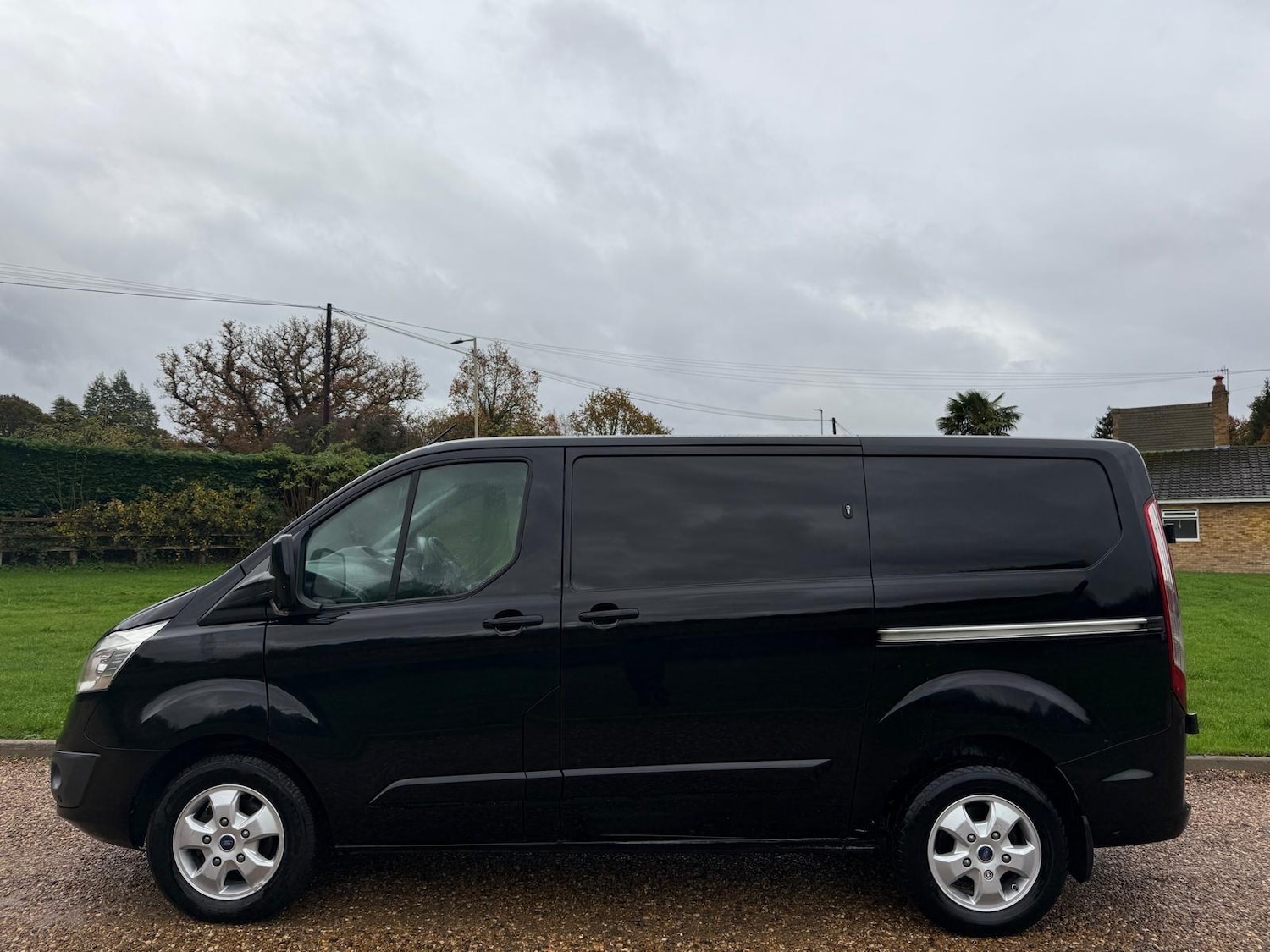 Used Ford Transit Custom 2017 for sale - 76990146: Photo 2