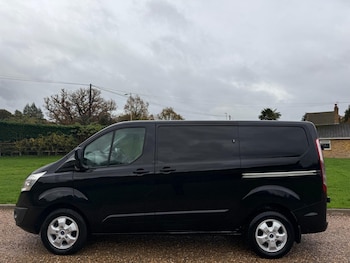 Used Ford Transit Custom 2017 for sale - 76990146: Photo