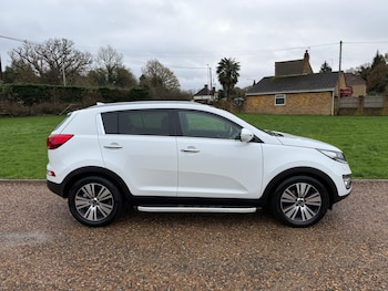 Used Kia Sportage 2016 for sale - 76765232: Photo