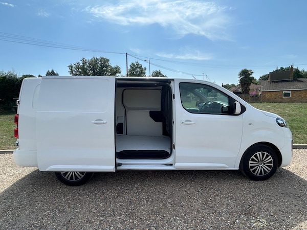 Used Vauxhall Vivaro 2019 for sale - 76085396: Photo 9