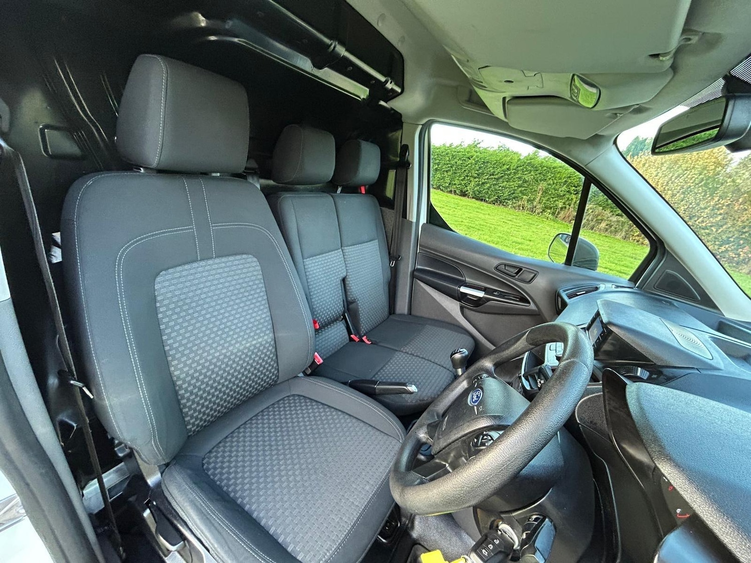 Used Ford Transit Connect 2018 for sale - 76472831: Photo 11