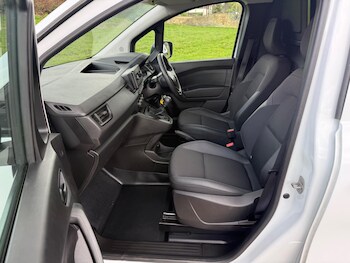 Used Renault Kangoo 2023 for sale - 78318227: Photo