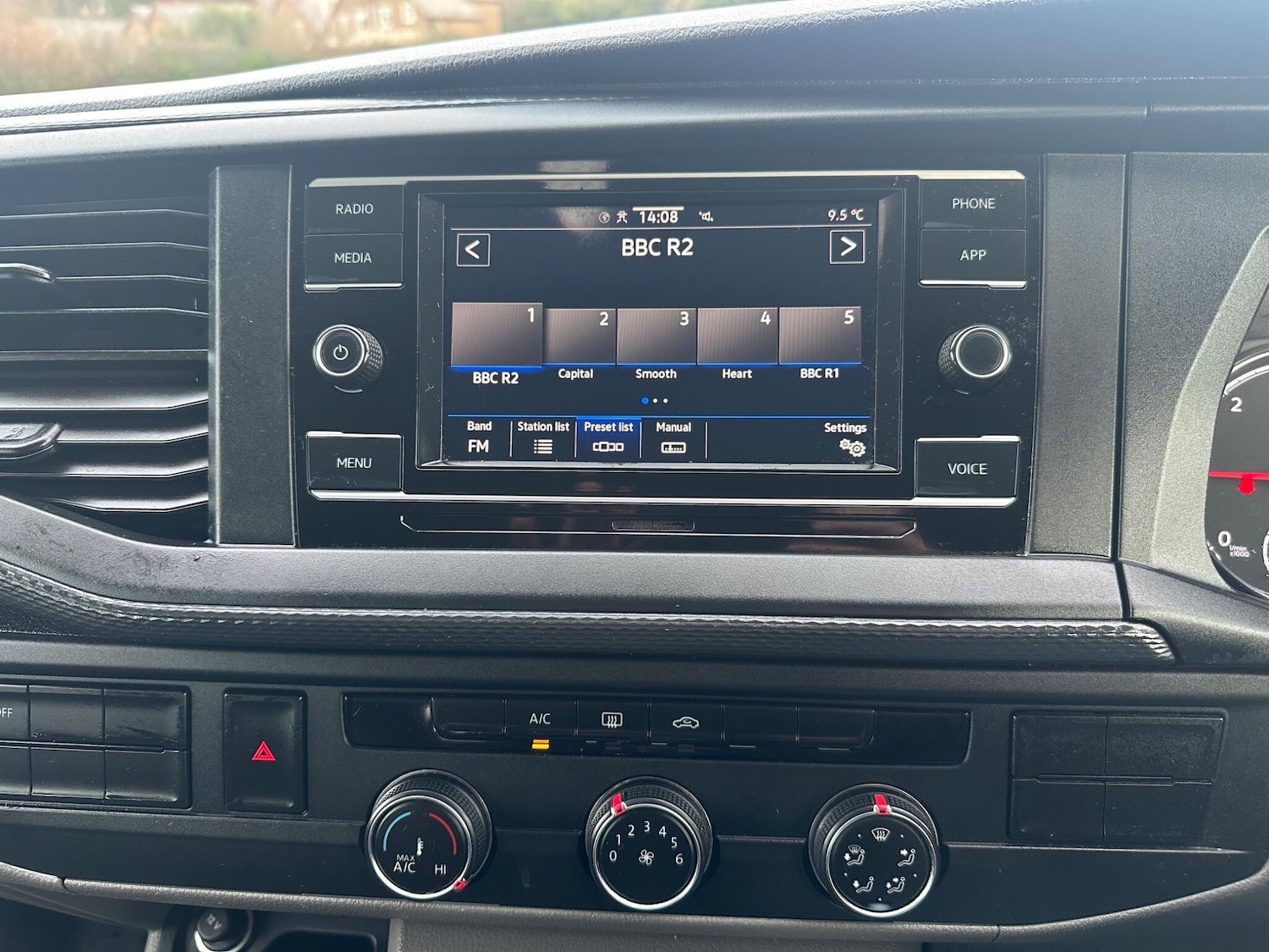 Used Volkswagen Transporter 2020 for sale - 77039760: Photo 30