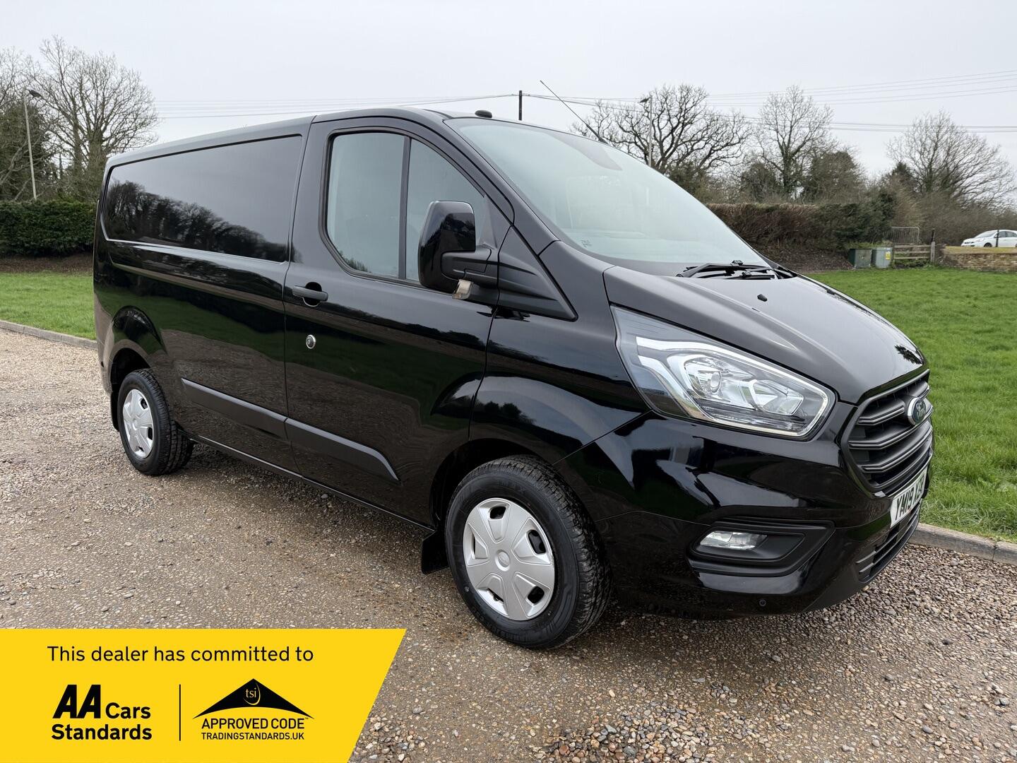 Used Ford Transit Custom for sale - 77892196: Photo 1