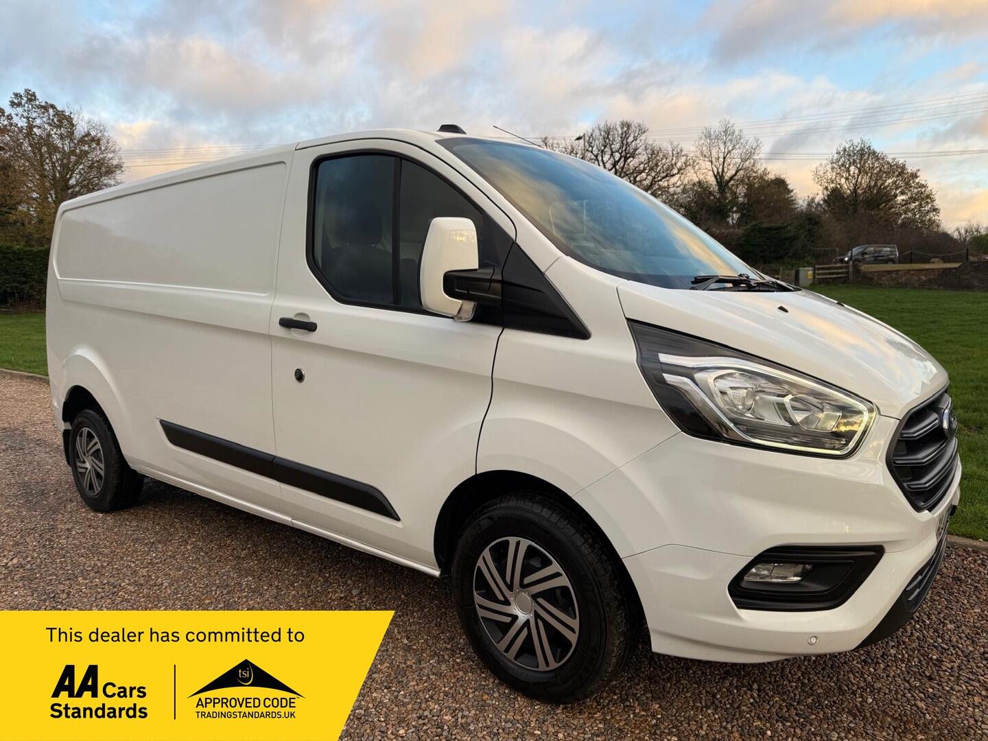 Used Ford Transit Custom 2020 for sale - 76633797: Photo 1