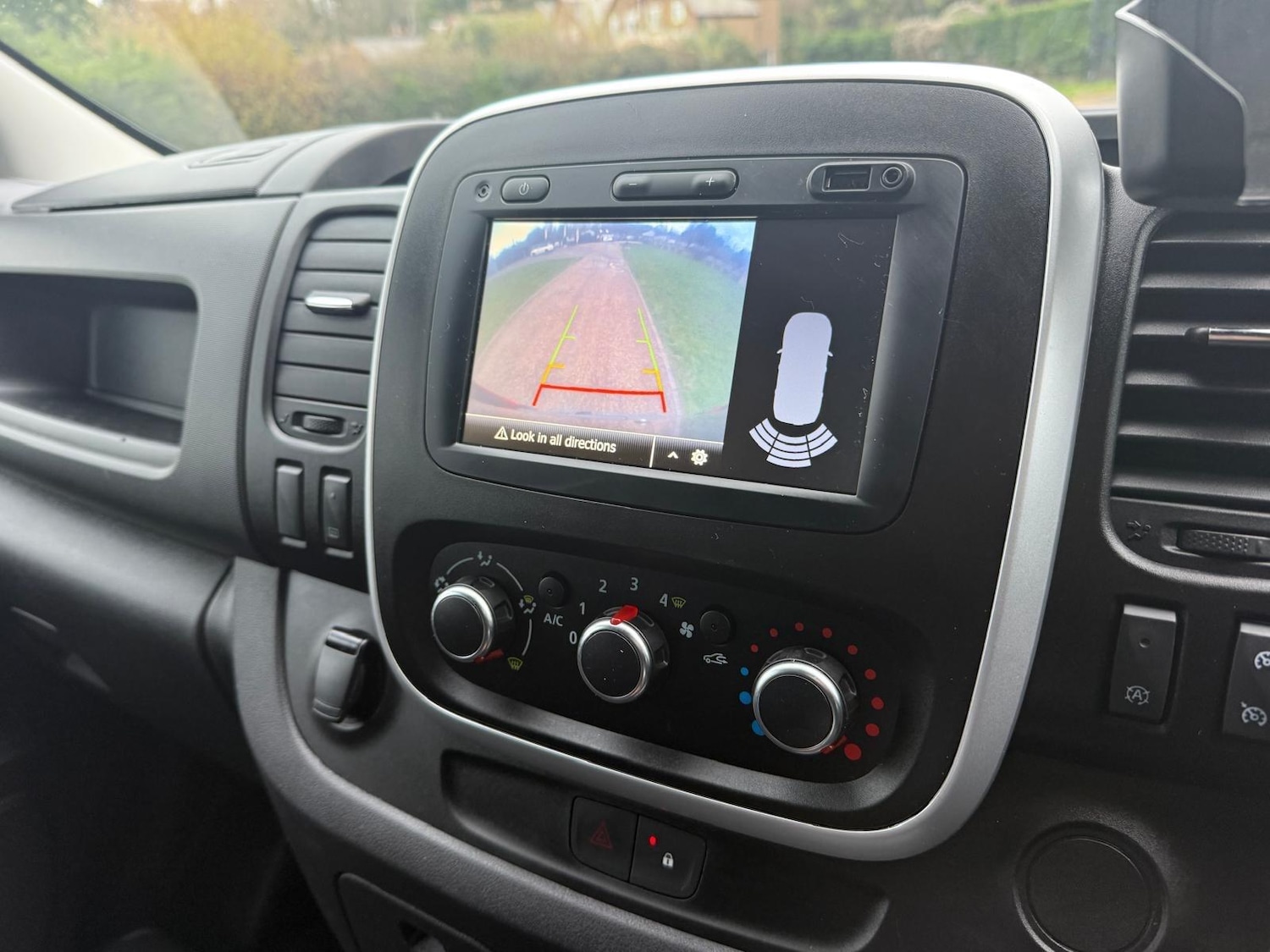 Used Renault Trafic for sale - 77753908: Photo 14