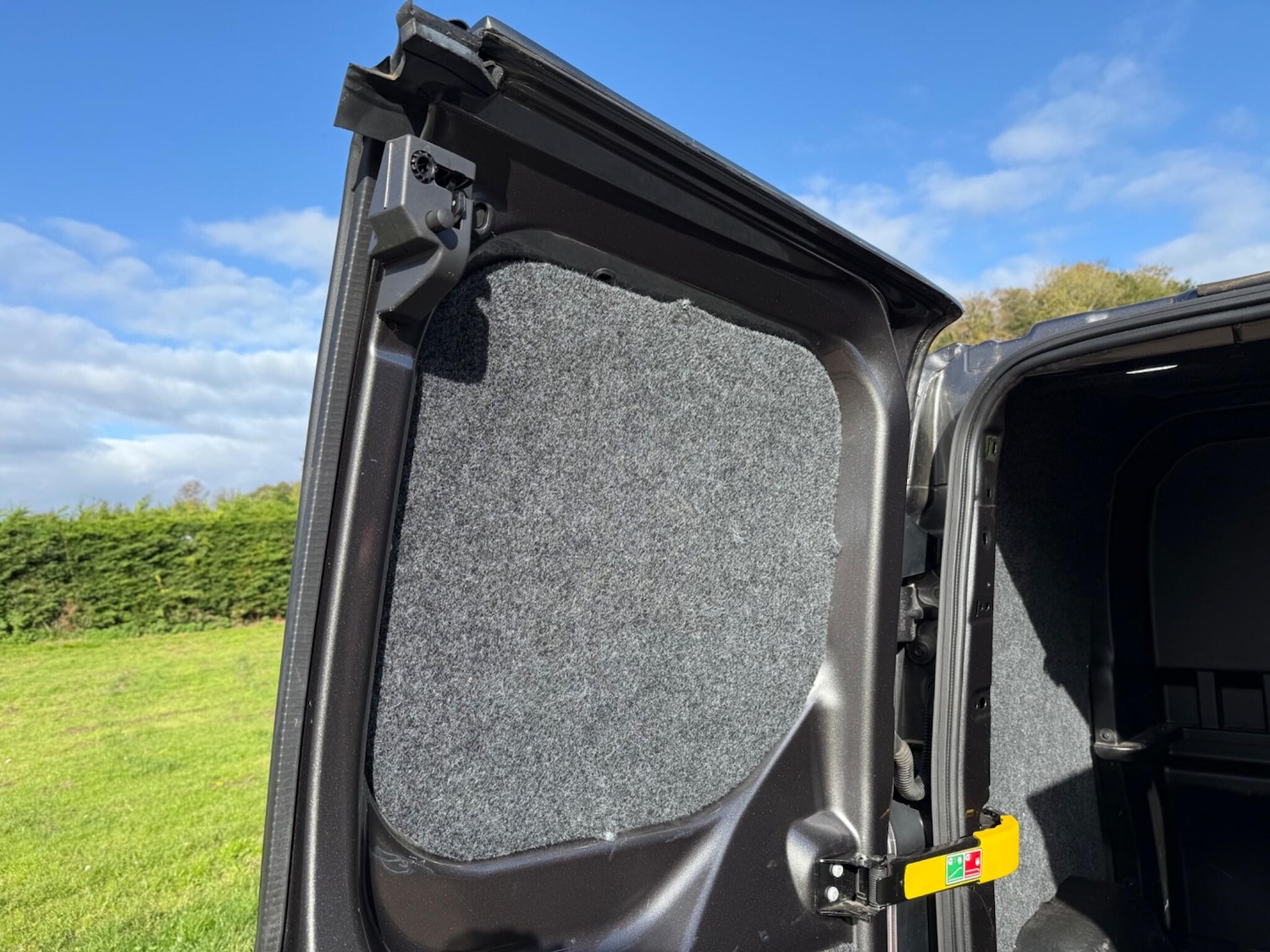 Used Ford Transit Custom 2021 for sale - 76389379: Photo 13