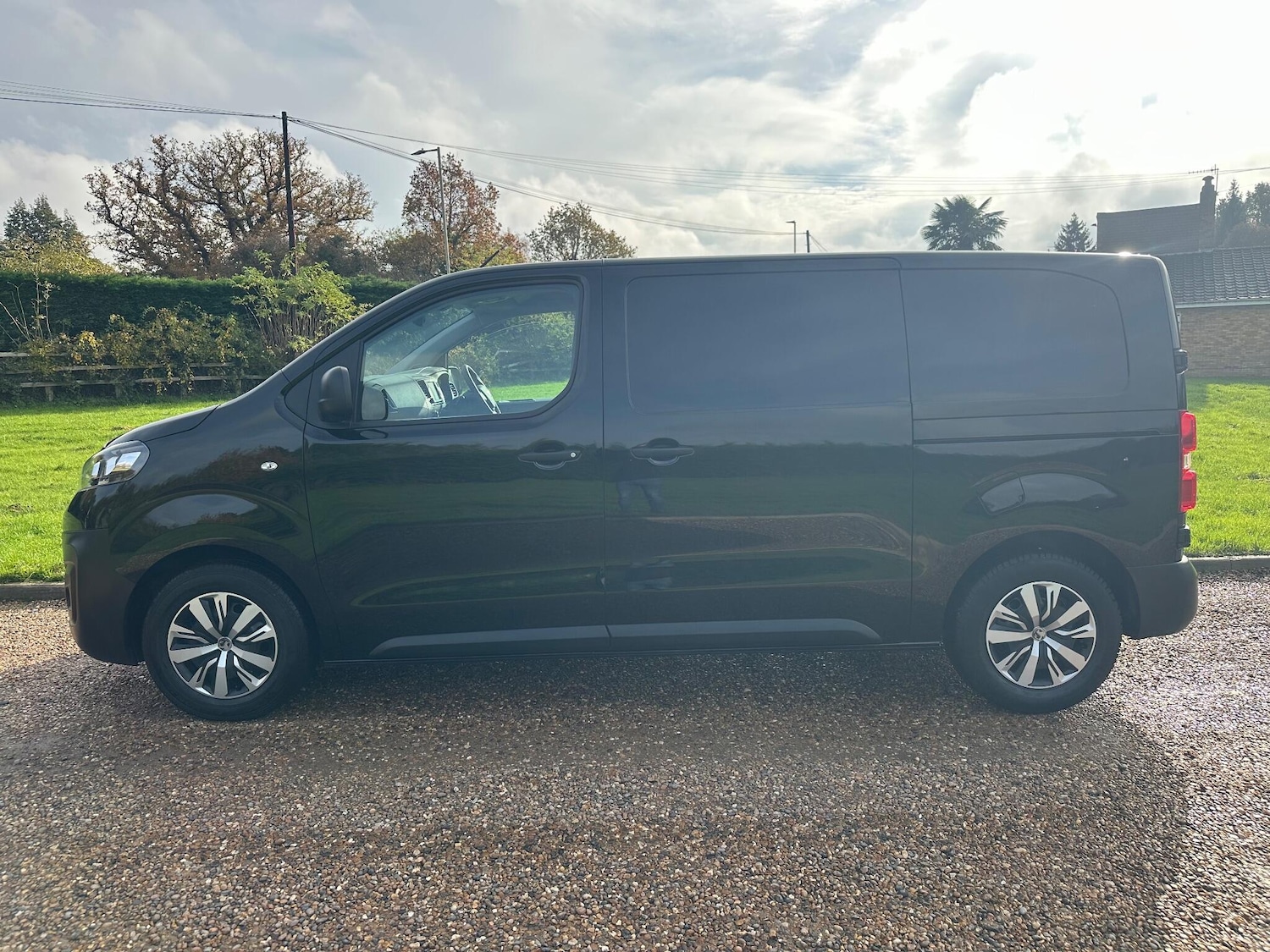 Used Vauxhall Vivaro for sale - 76499876: Photo 2