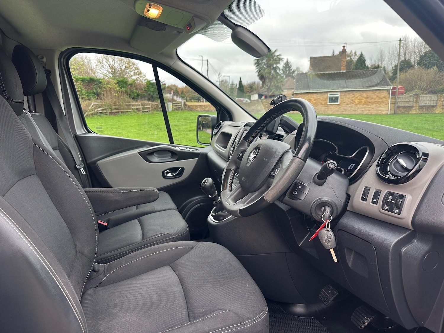 Used Renault Trafic for sale - 76994984: Photo 15