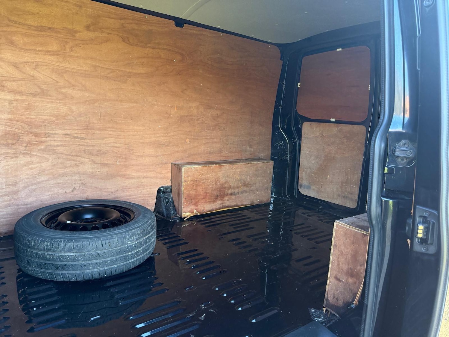 Used Volkswagen Transporter 2020 for sale - 77359117: Photo 16