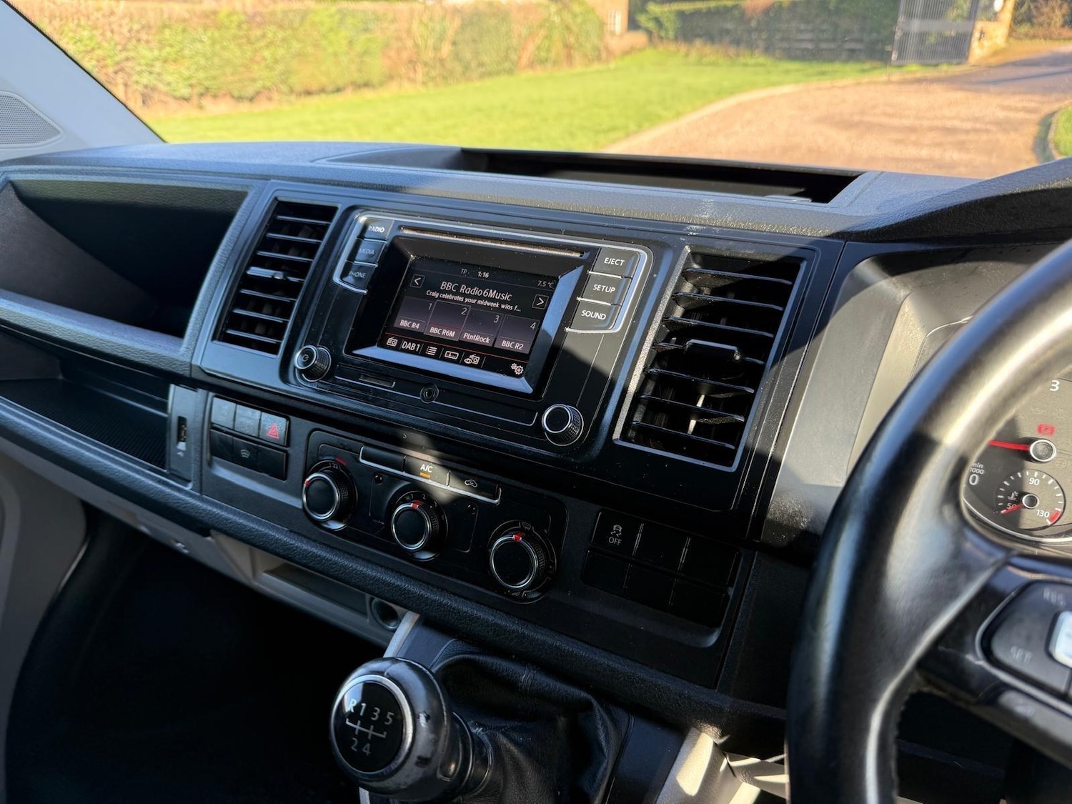 Used Volkswagen Transporter 2020 for sale - 77359117: Photo 18