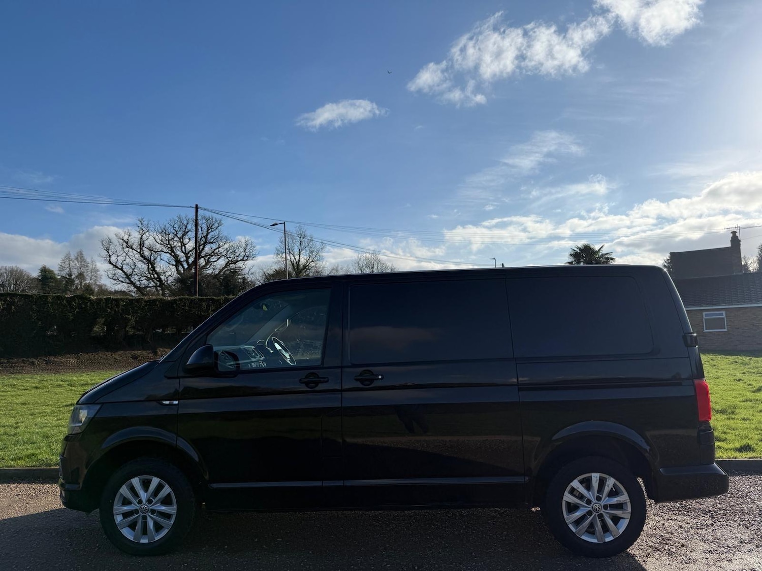 Used Volkswagen Transporter 2020 for sale - 77359117: Photo 2