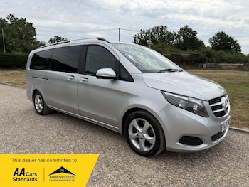 Used Mercedes-Benz V-Class 2015 for sale - 79426557: Photo