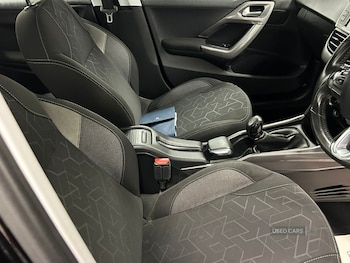 Used Peugeot 2008 2017 for sale - 77041393: Photo