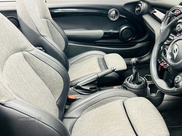 Used MINI Convertible 2016 for sale - 77599332: Photo 2