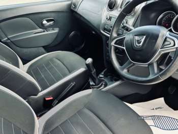 Used Dacia Sandero Stepway 2017 for sale - 74713983: Photo