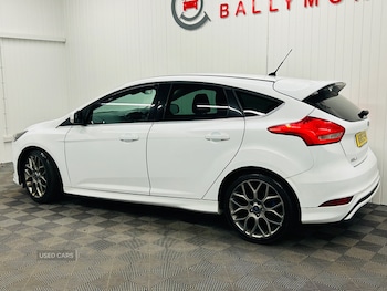 Used Ford Focus 2015 for sale - 76528394: Photo