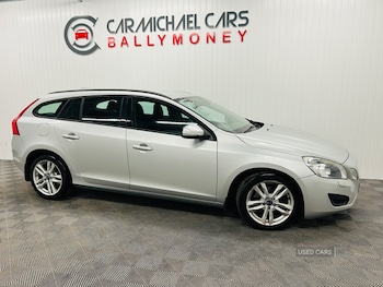 2013 - D3 [136] ES Nav 5dr