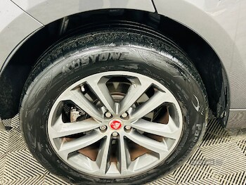 Used Jaguar F-Pace 2017 for sale - 76998339: Photo