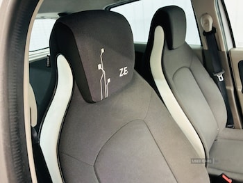 Used Renault Zoe 2015 for sale - 79086067: Photo