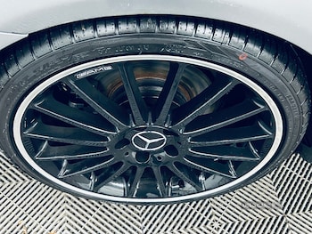 Used Mercedes-Benz C Class 2013 for sale - 76458310: Photo