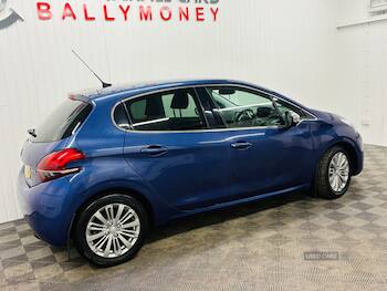 Used Peugeot 208 2016 for sale - 79875198: Photo