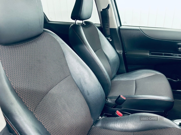 Used Toyota Yaris 2012 for sale - 77041360: Photo 2