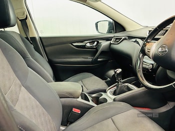 Used Nissan Qashqai 2015 for sale - 79349991: Photo