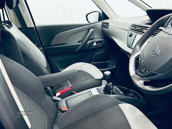 Used Citroen Grand C4 Picasso 2016 for sale - 77770304: Photo