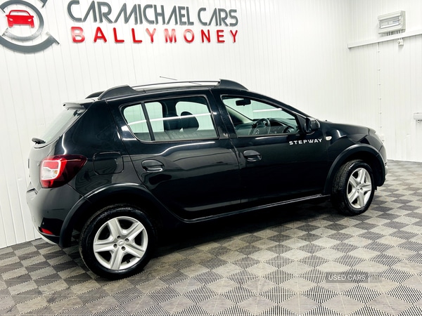 Used Dacia Sandero Stepway 2015 for sale - 76586133: Photo 4