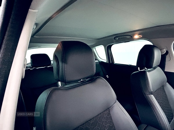 Used Peugeot 3008 2017 for sale - 77372222: Photo 2