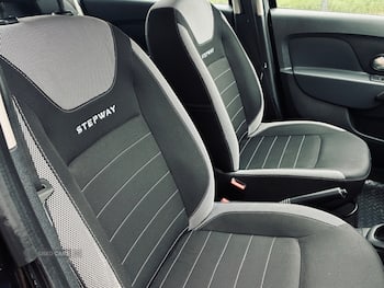 Used Dacia Sandero Stepway 2020 for sale - 79713069: Photo