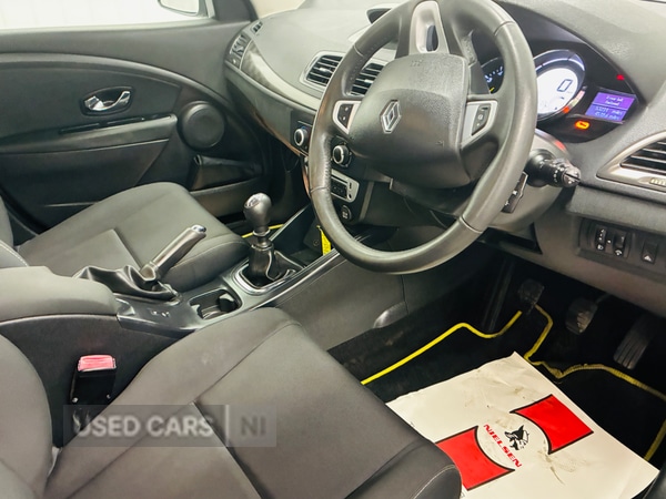 Used Renault Megane 2012 for sale - 77809417: Photo 2