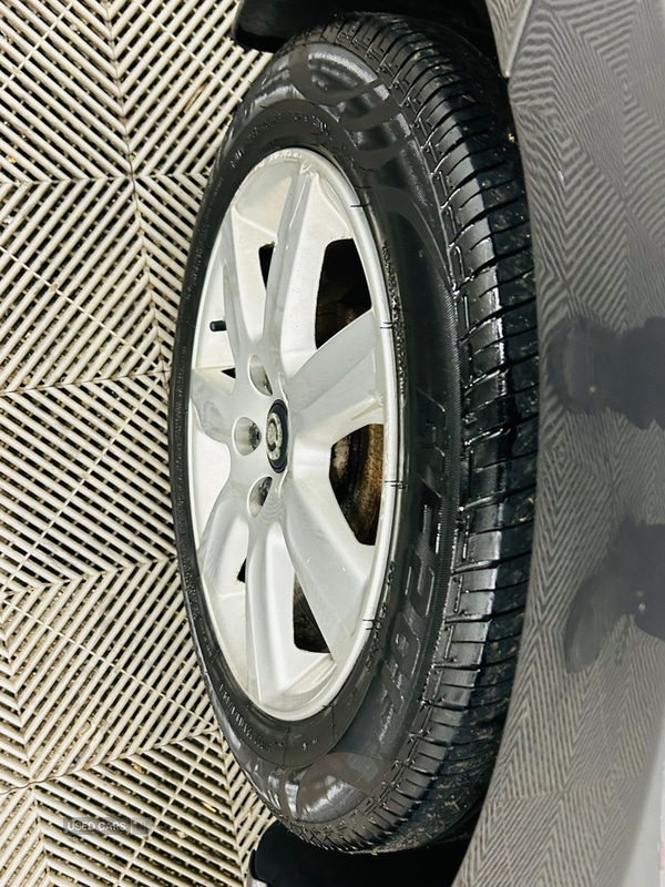 Used Volkswagen Polo 2011 for sale - 76646701: Photo 3