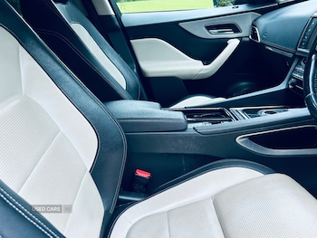 Used Jaguar F-Pace 2018 for sale - 75614807: Photo