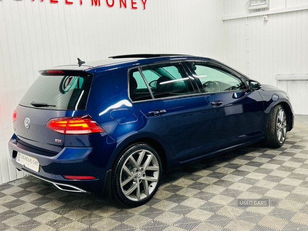 Used Volkswagen Golf 2017 for sale - 76887701: Photo 5