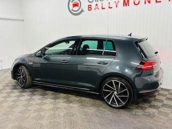 Used Volkswagen Golf 2016 for sale - 79076700: Photo