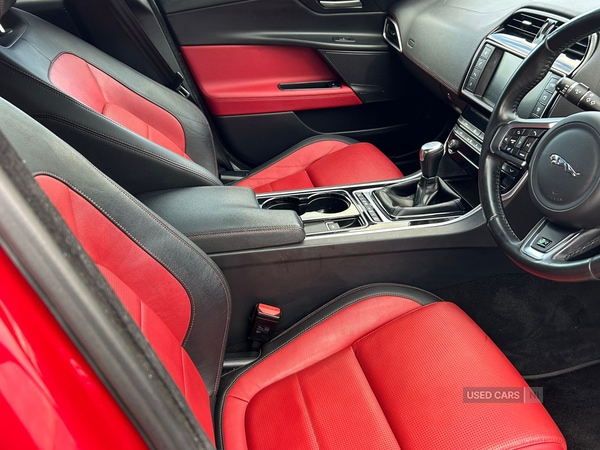 Used Jaguar XE 2017 for sale - 77684899: Photo 2