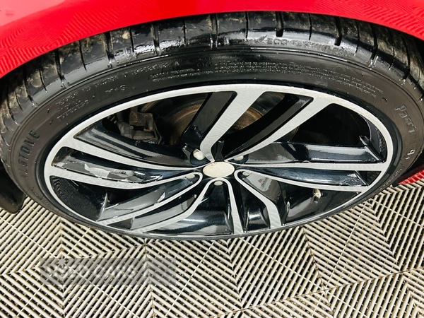 Used Jaguar XE 2017 for sale - 77684899: Photo 4