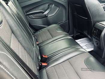Used Ford Kuga 2015 for sale - 76061330: Photo 3
