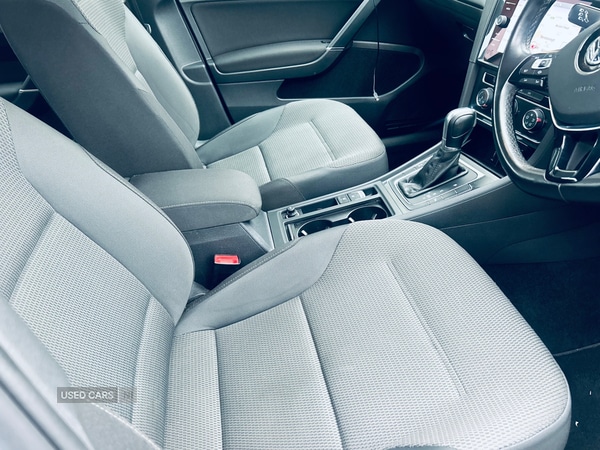 Used Volkswagen Golf 2018 for sale - 76153581: Photo 2