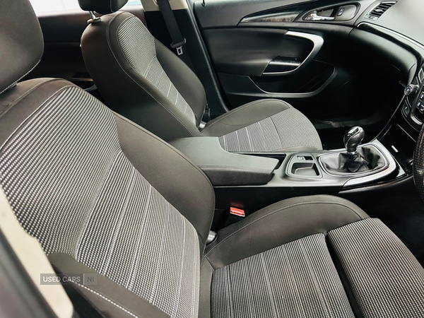 Used Vauxhall Insignia 2015 for sale - 76474240: Photo 2