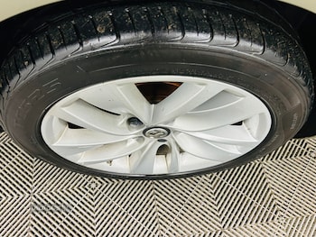 Used Vauxhall Insignia 2015 for sale - 76474240: Photo