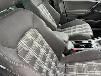 Used Volkswagen Golf 2016 for sale - 79465813: Photo