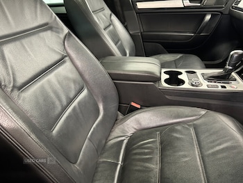 Used Volkswagen Touareg 2014 for sale - 75553603: Photo