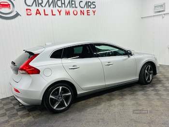 Used Volvo V40 2014 for sale - 79602848: Photo