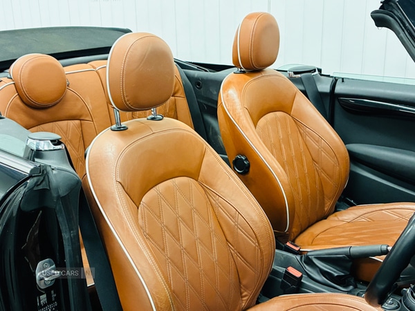 Used MINI Convertible 2017 for sale - 78215430: Photo 2