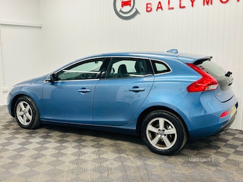 Used Volvo V40 2015 for sale - 75508553: Photo