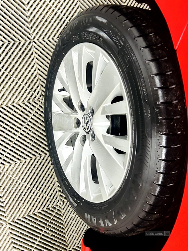 Used Volkswagen Polo 2015 for sale - 76593134: Photo 3
